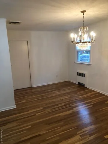 $4,000 | 4005 Worthmor Drive, Seaford, NY 11783