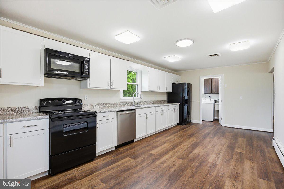 38125 Louis Thomas Road Avenue, MD 20609 - Photo 16 of 73 KITCHEN GRANITED COUNTER TOPS NEW 2026YR