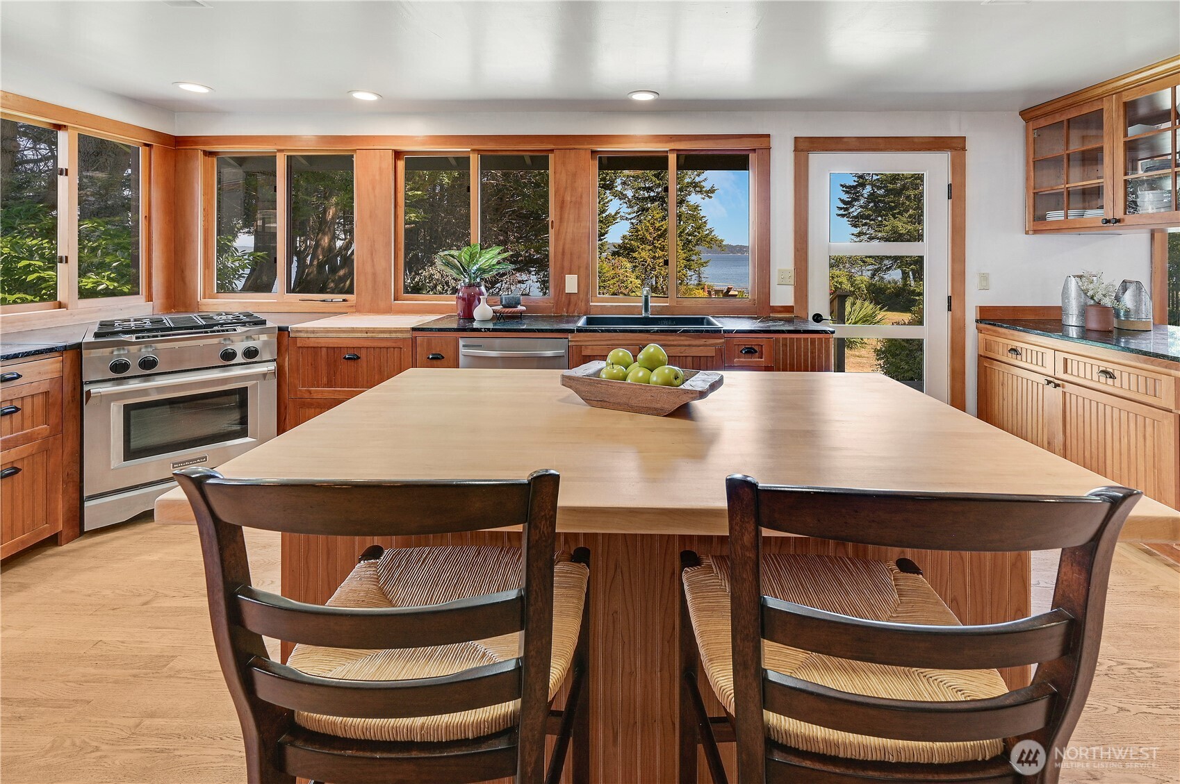 372 Schwartz Road Nordland, WA 98358 - Photo 10 of 33