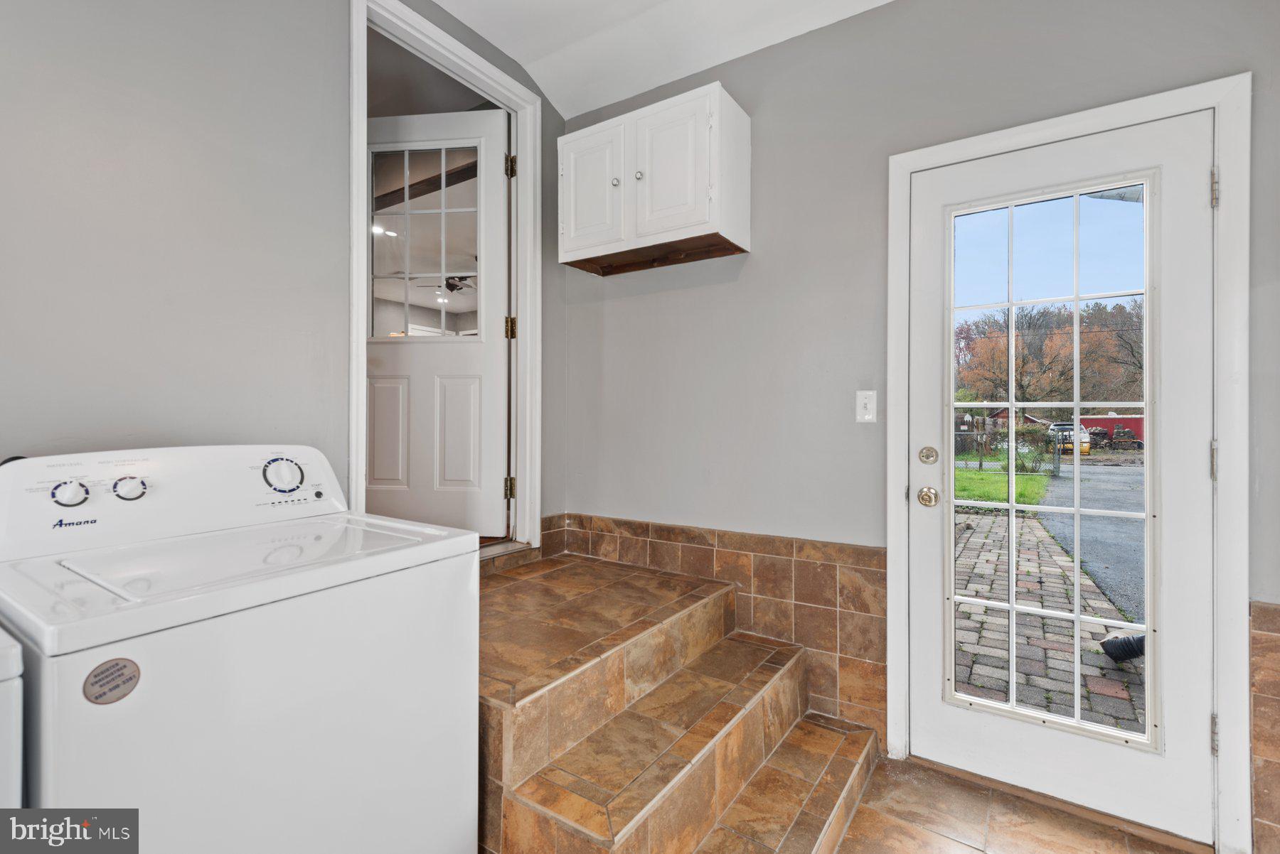 1304 Little Creek Road Chester, MD 21619 - Photo 15 of 27 Breezeway