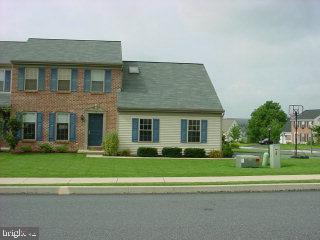 19 Duffield Drive Lititz, PA 17543 - Photo 1 of 5