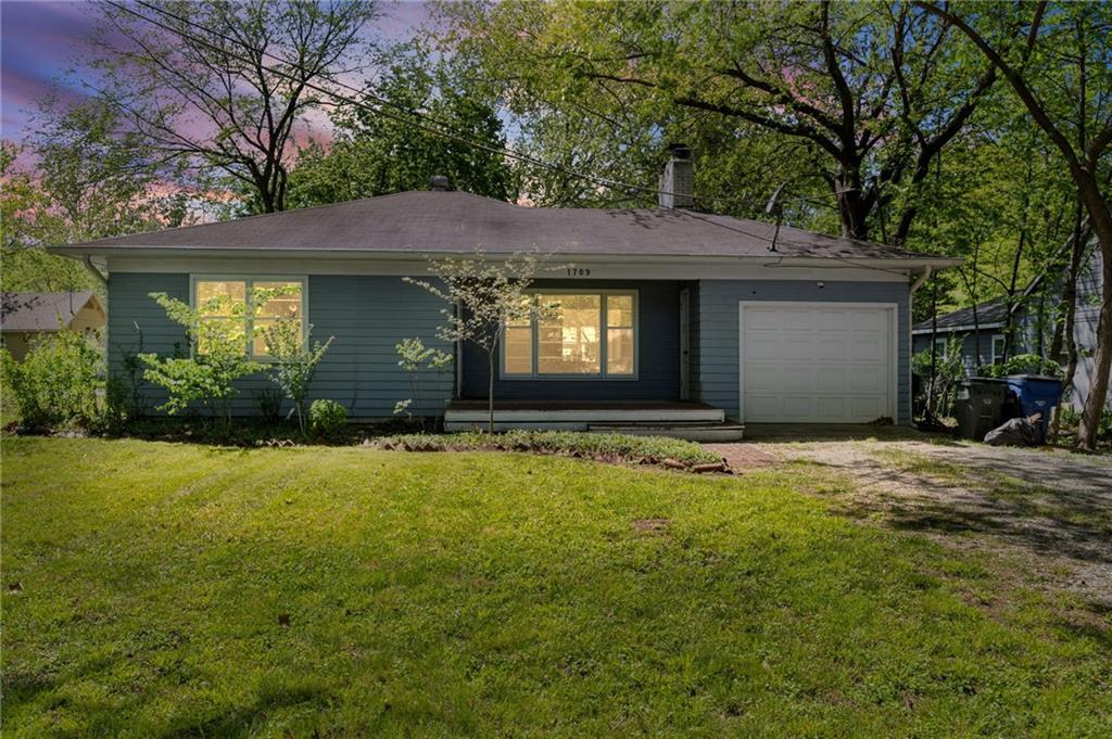 1709 Learnard Avenue Lawrence, KS 66044 - Photo 2 of 33