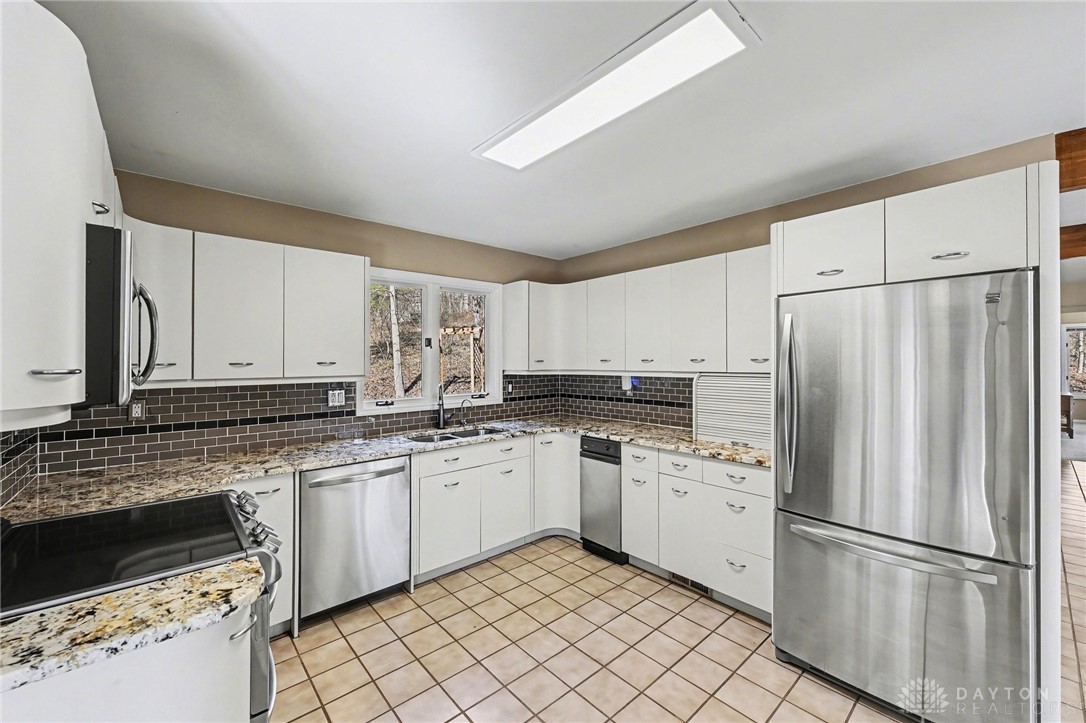 2488 Stewart Road Xenia, OH 45385 - Photo 19 of 50