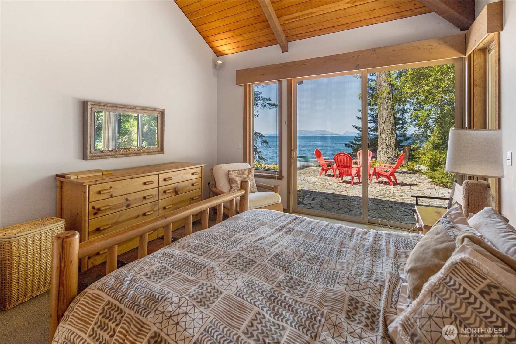 30 Smugglers Cove Road Friday Harbor, WA 98250 - Photo 25 of 39 a bedroom with a bed and a window