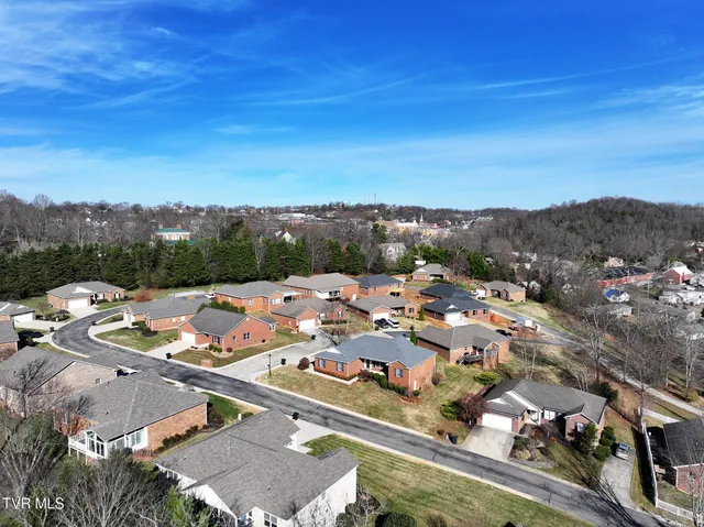 $425,000 | 124 Keeneland Circle, Greeneville, TN 37743