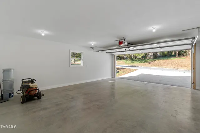 $425,000 | 124 Keeneland Circle, Greeneville, TN 37743