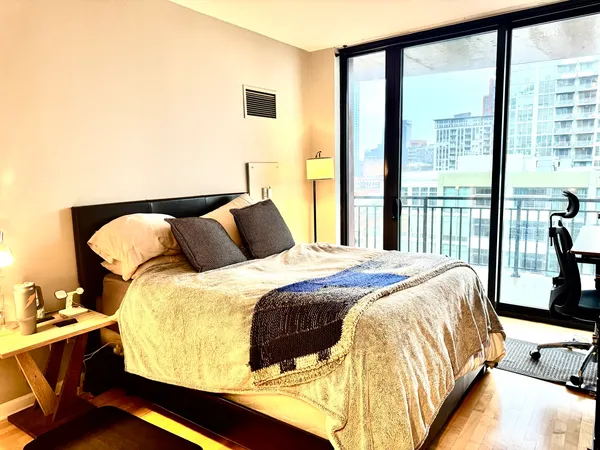$2,800 | 330 North Jefferson Street, Unit 807, Chicago, IL 60661