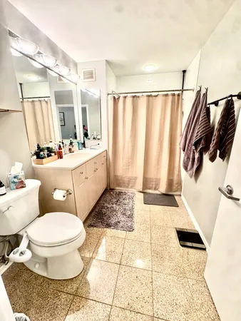 $2,800 | 330 North Jefferson Street, Unit 807, Chicago, IL 60661