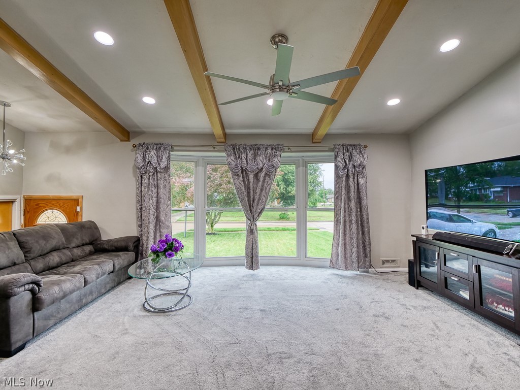 6483 Hamden Road Parma Heights, OH 44130 - Photo 7 of 33