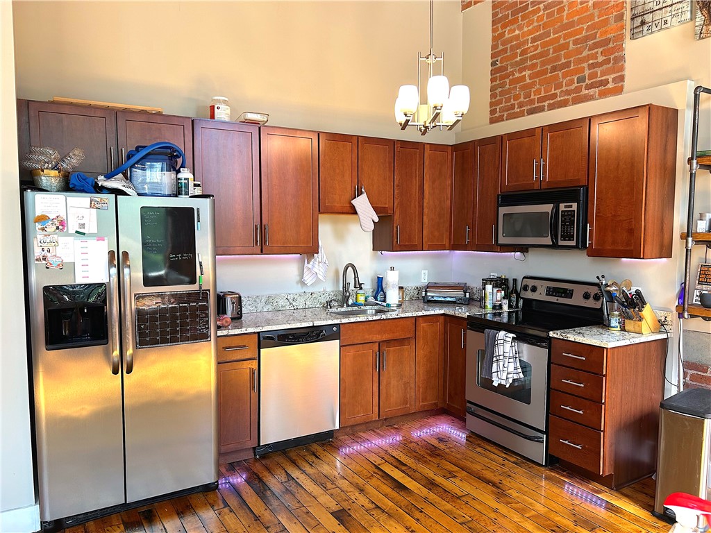 180 Allen Street, Unit 203 Woonsocket, RI 02895 - Photo 5 of 15 Gallery Image 5