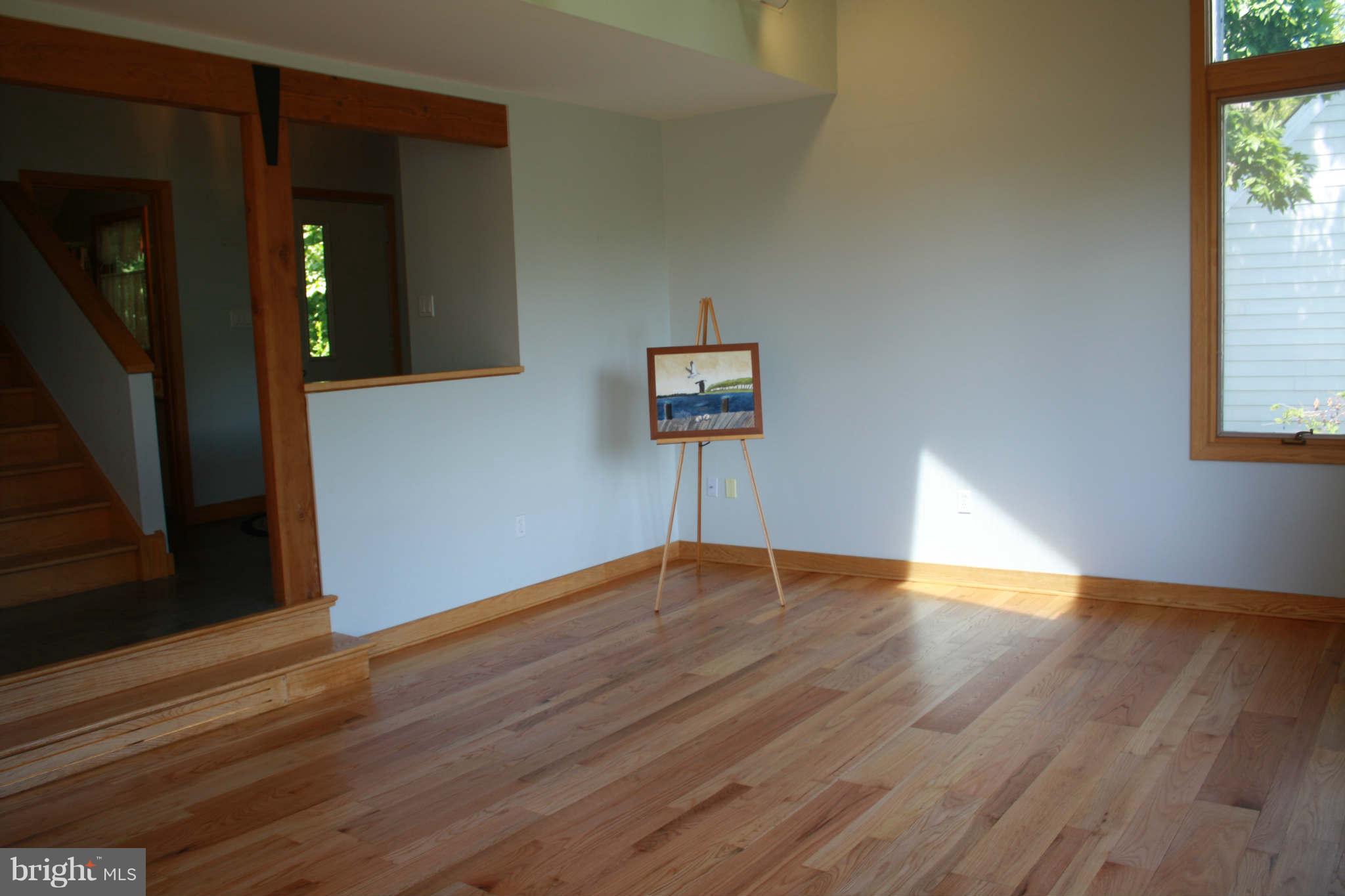1605 Riverside Drive Annapolis, MD 21409 - Photo 16 of 28 Living Room