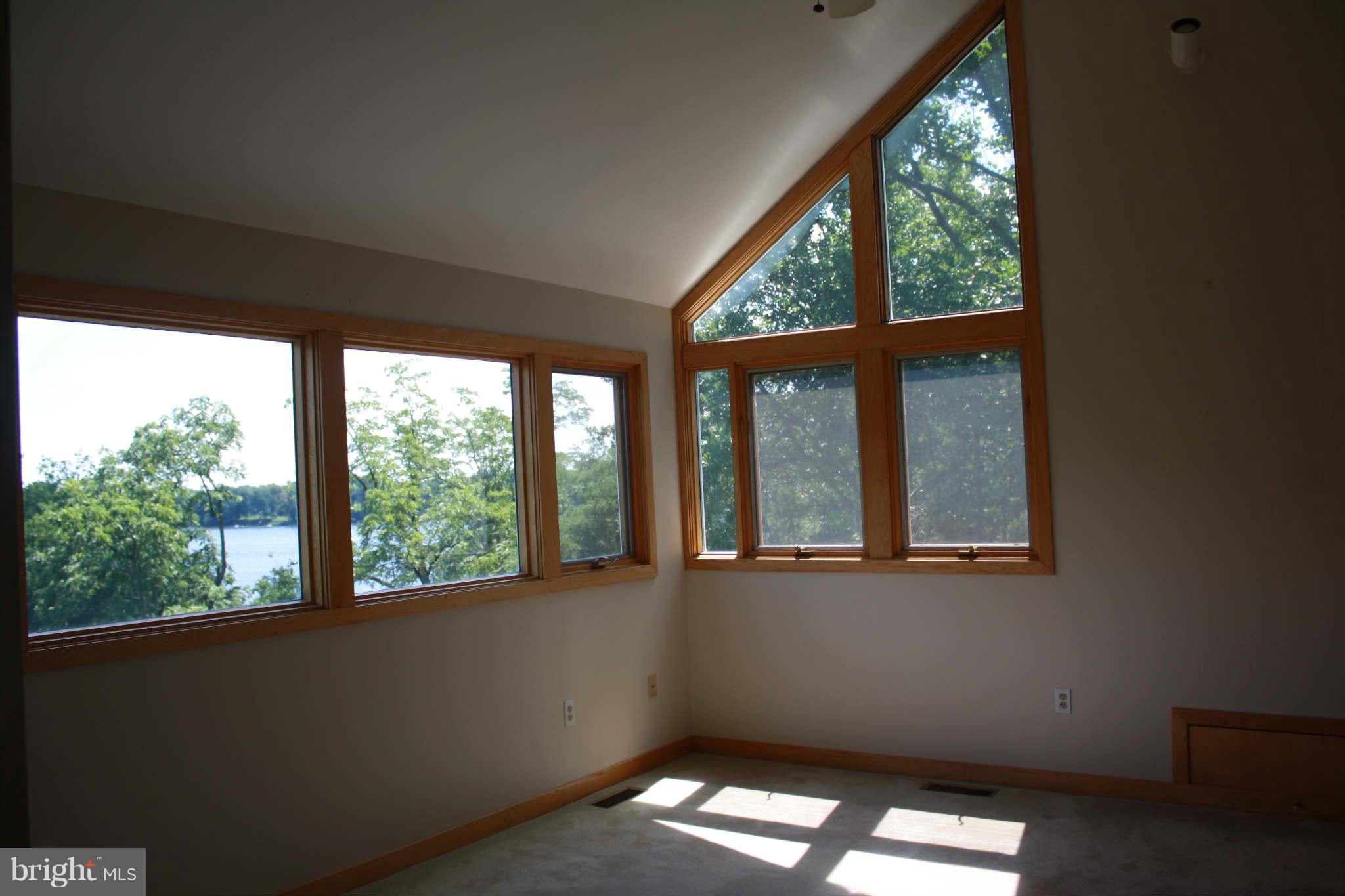 1605 Riverside Drive Annapolis, MD 21409 - Photo 17 of 28 Bedroom (Master)