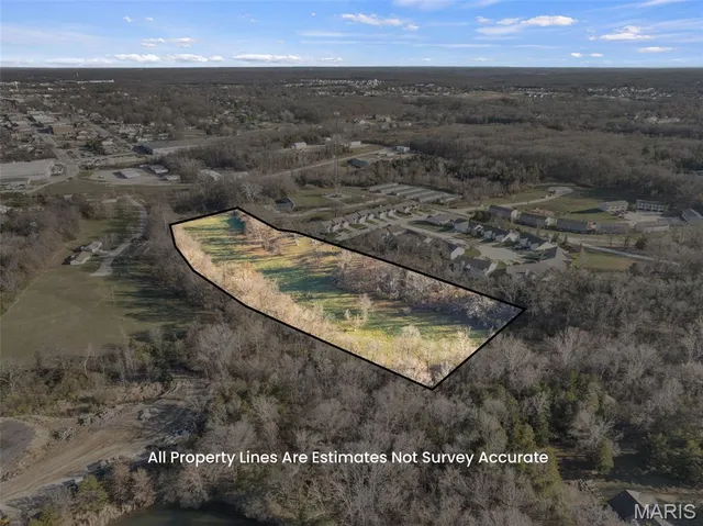 $455,000 | 7 Meadowview Drive, Warrenton, MO 63383