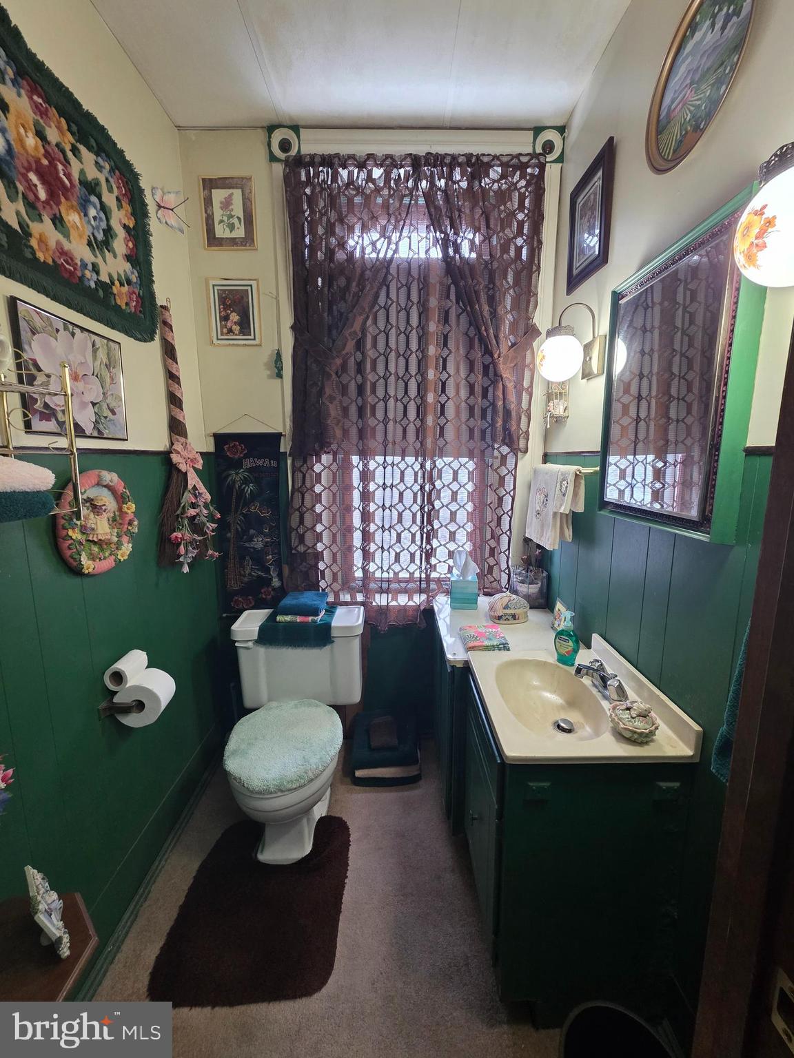178 West Main Street Windsor, PA 17366 - Photo 19 of 46 a bathroom with a sink toilet and a mirror