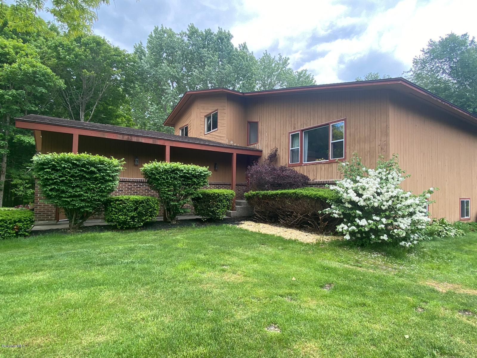 284 Dalton Division Road Pittsfield, MA 01201 - Photo 2 of 39 8F95CB9B-C5AC-4FE7-B166-FCAD53399DF4