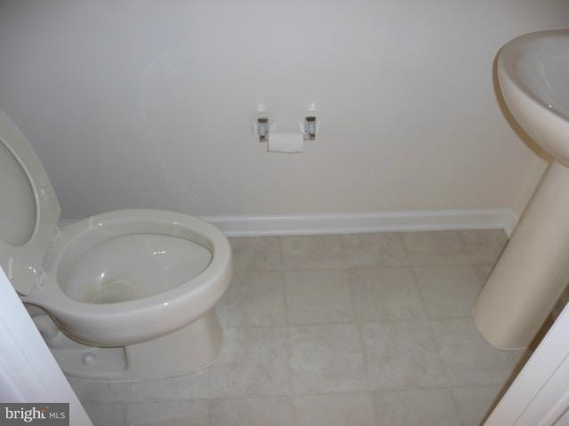 25136 Shultz Terrace, Unit 56A Chantilly, VA 20152 - Photo 12 of 21 Bath Main Level Powder Room