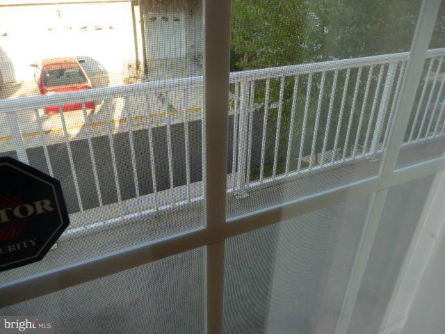 25136 Shultz Terrace, Unit 56A Chantilly, VA 20152 - Photo 18 of 21 Exterior (General) Deck