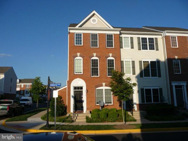 25136 Shultz Terrace, Unit 56A Chantilly, VA 20152 - Photo 21 of 21 Exterior (Front)