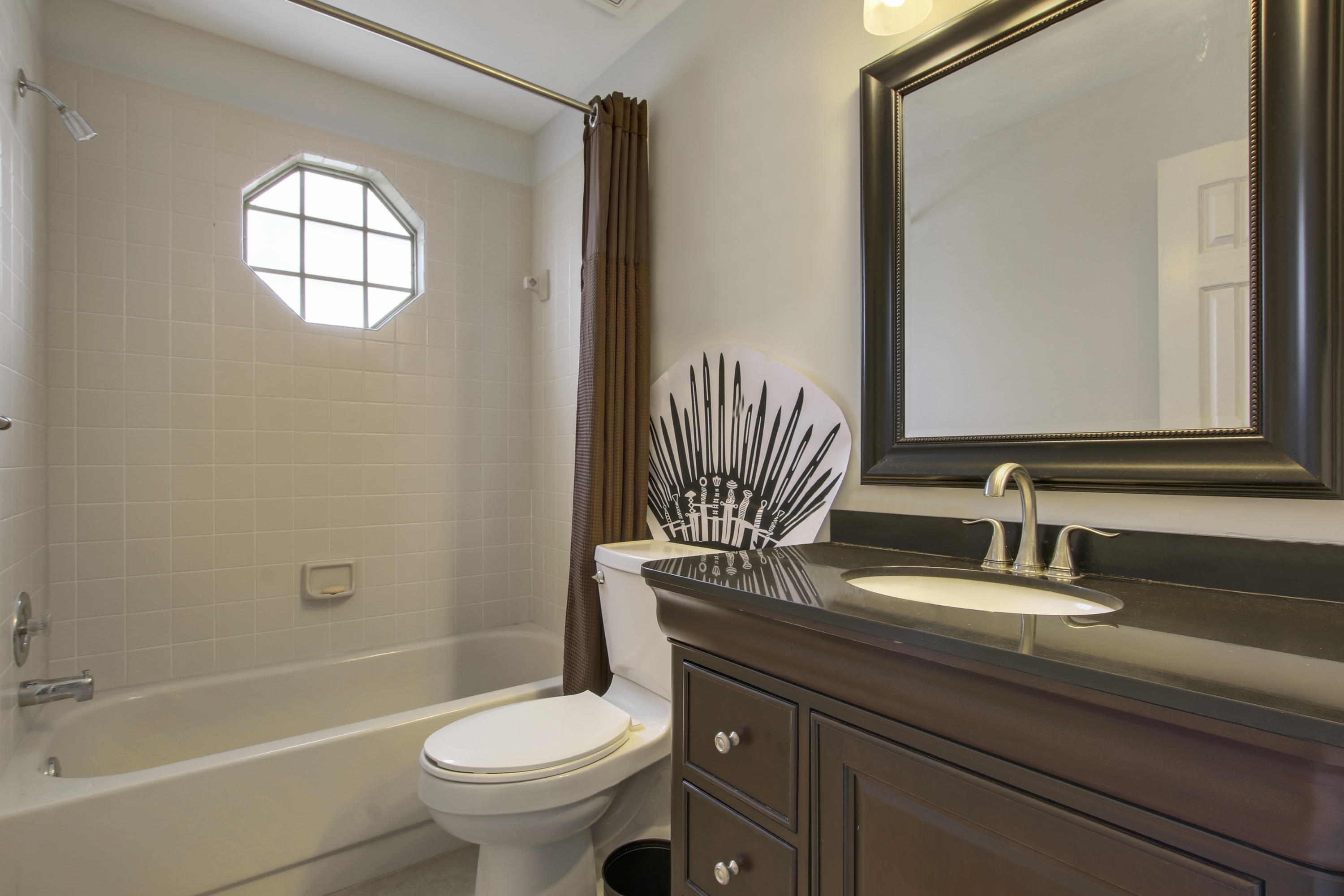 6511 Via Regina Boca Raton, FL 33433 - Photo 14 of 15 GUEST BATHROOM
