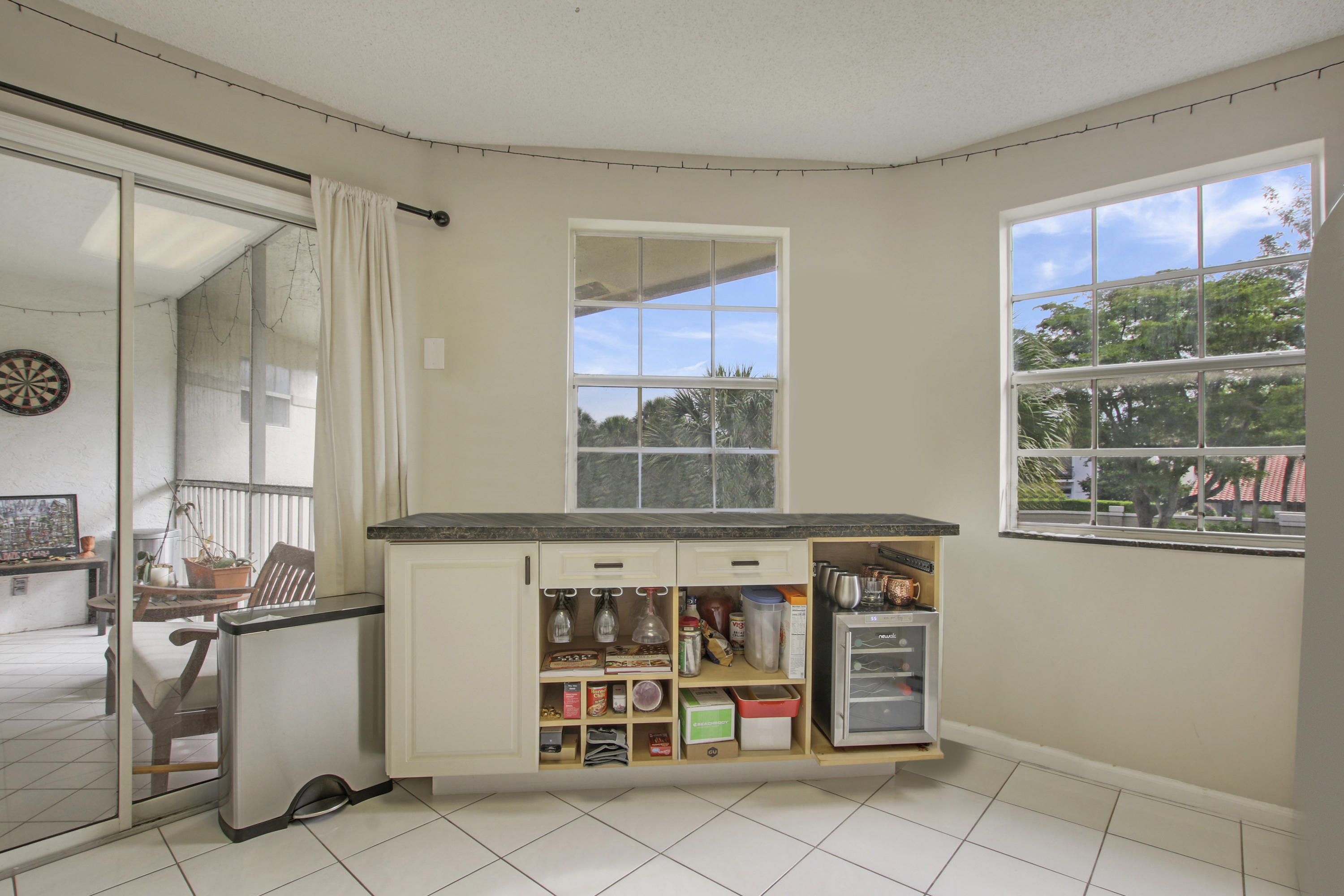 6511 Via Regina Boca Raton, FL 33433 - Photo 6 of 15 KITCHEN