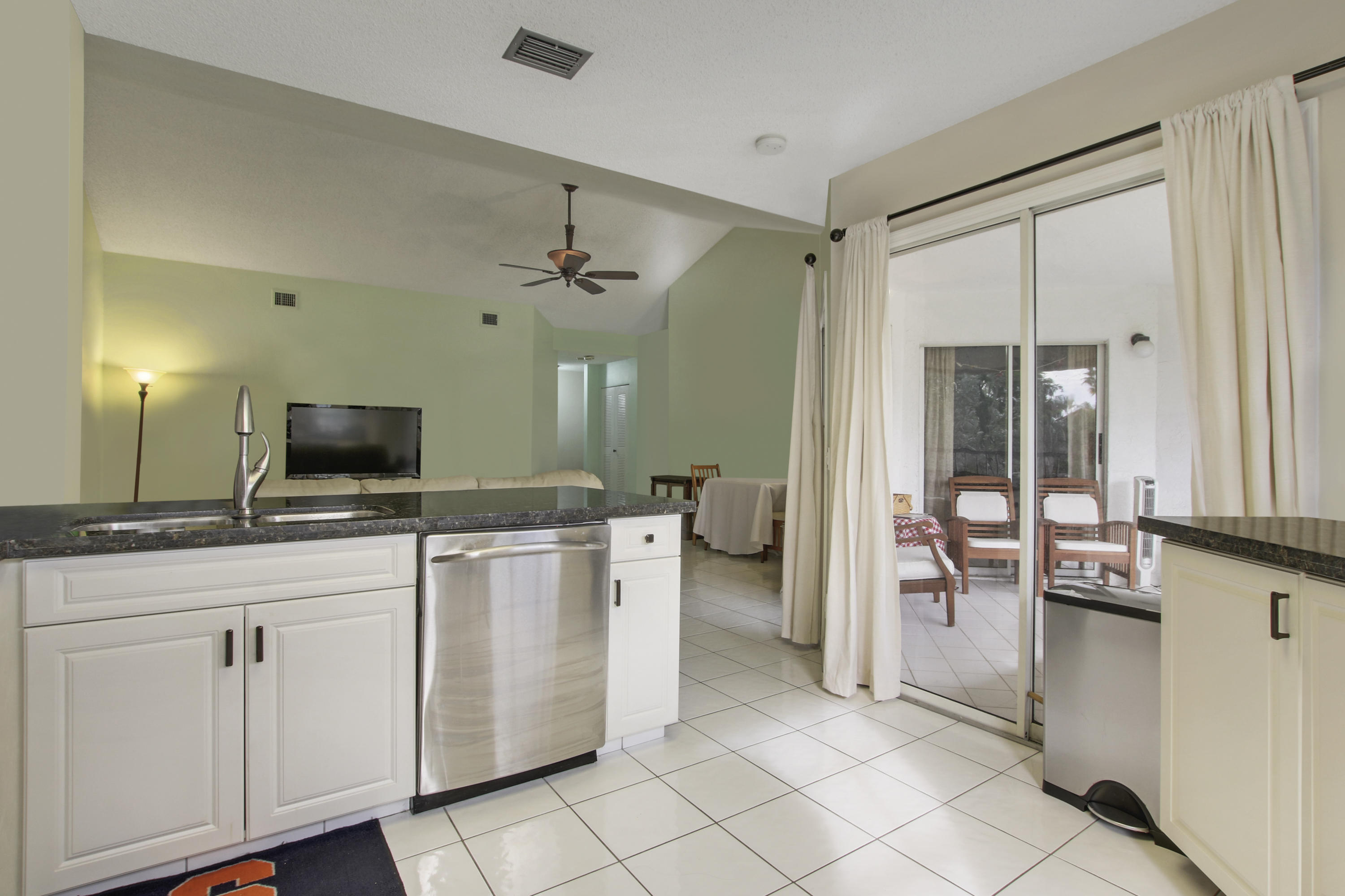 6511 Via Regina Boca Raton, FL 33433 - Photo 7 of 15 KITCHEN