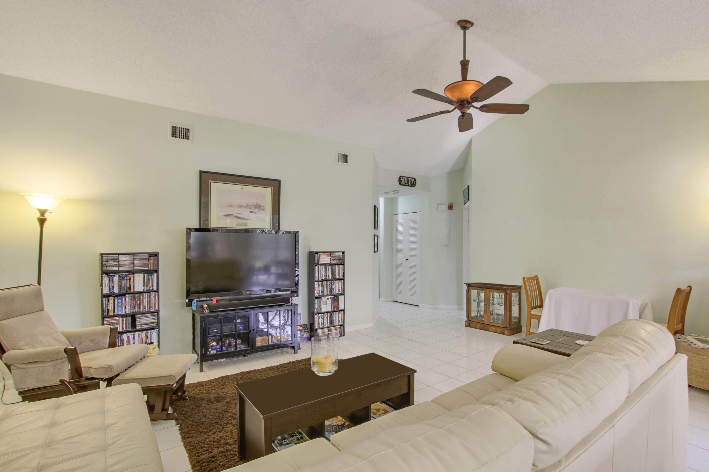 6511 Via Regina Boca Raton, FL 33433 - Photo 10 of 15 MAIN LIVINGA AREA