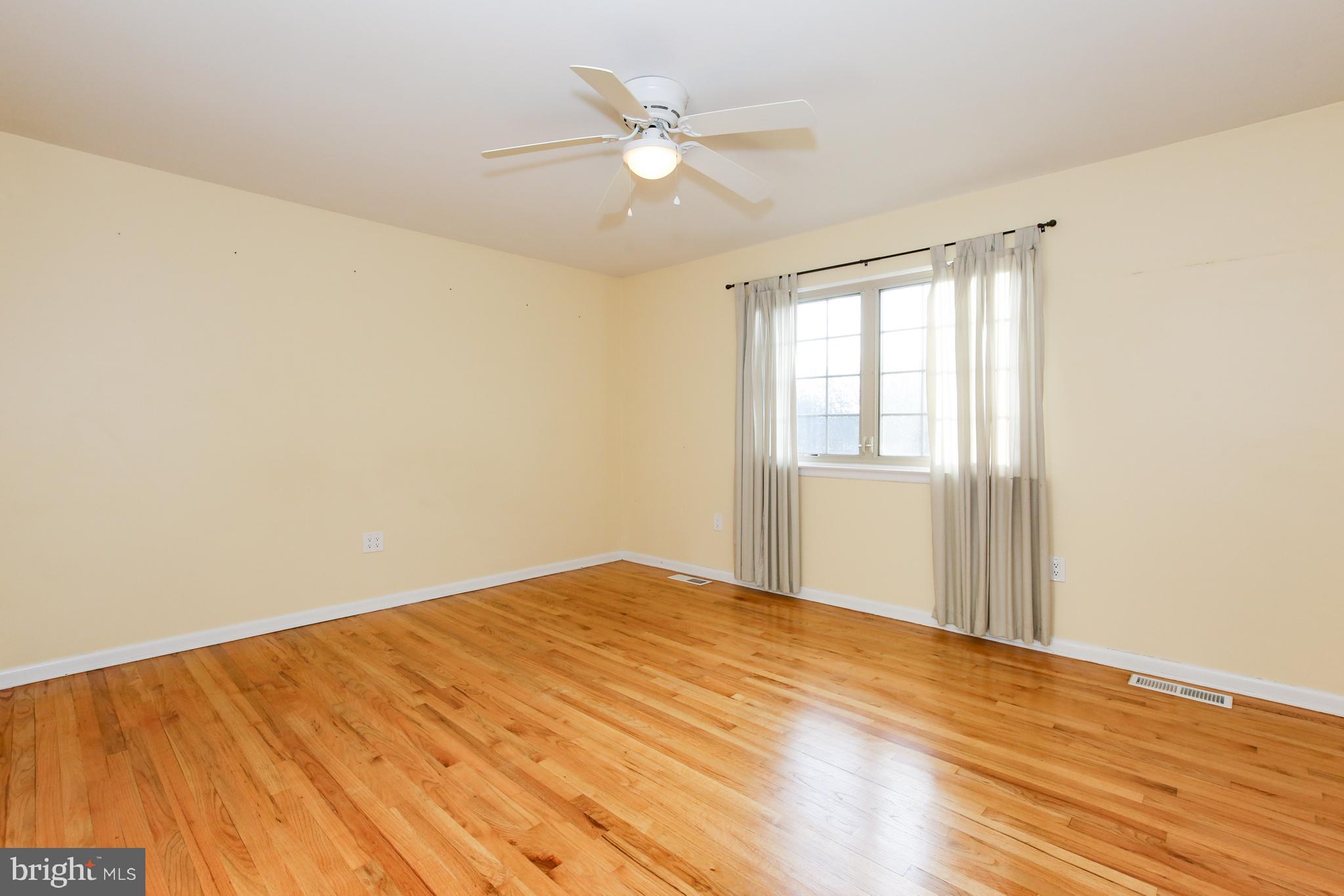 118 Dandelion Drive Hockessin, DE 19707 - Photo 14 of 24 Master Bedroom
