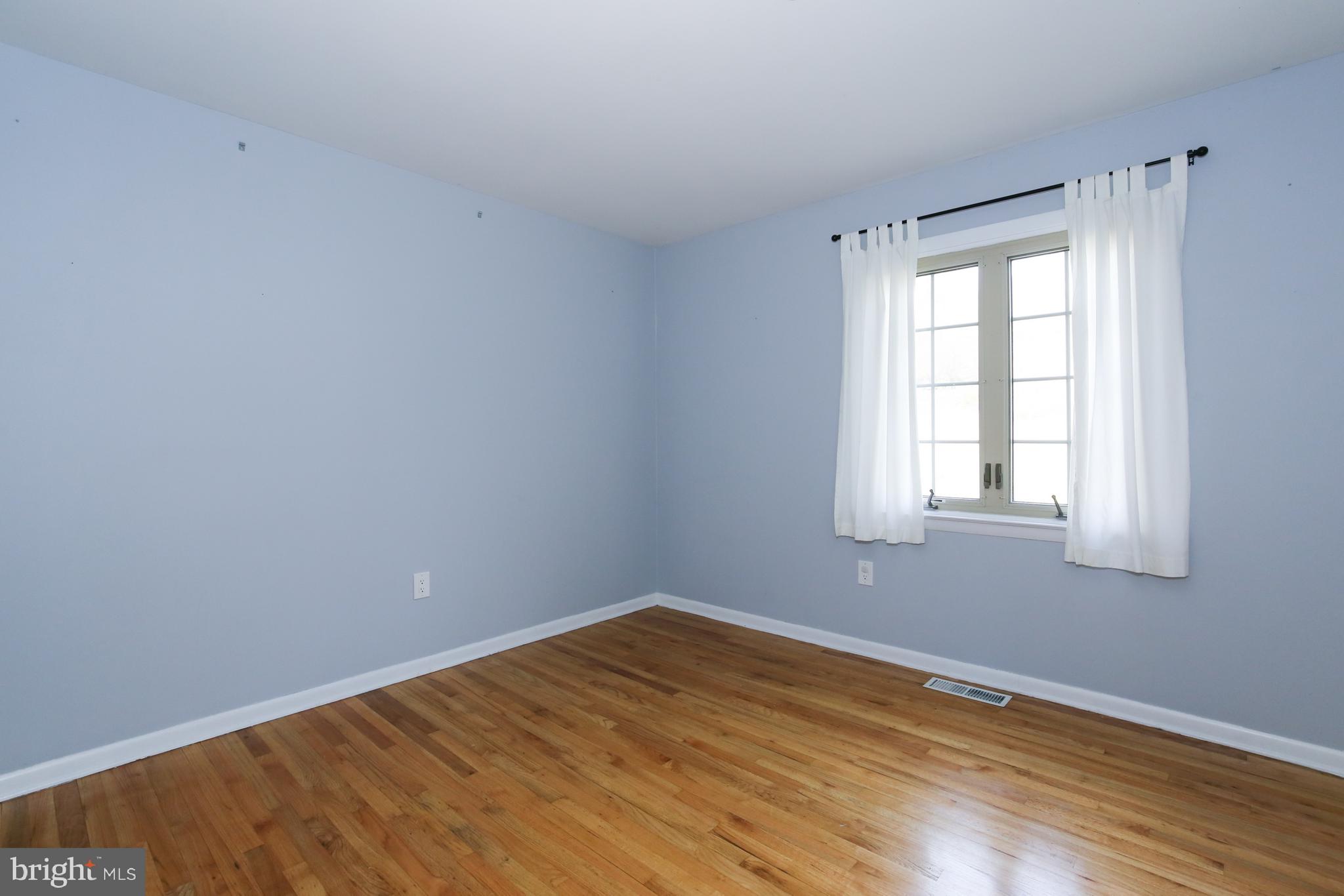 118 Dandelion Drive Hockessin, DE 19707 - Photo 16 of 24 Bedroom 3