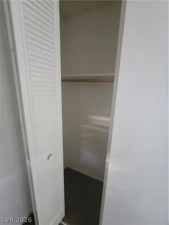 $1,250 | 629 East Pecos Way, Las Vegas, NV 89121