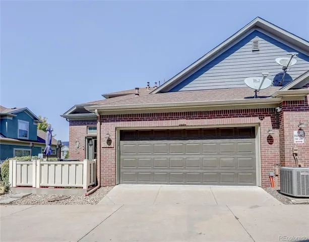 $575,000 | 7400 East 8th Avenue, Unit 11, Denver, CO 80230