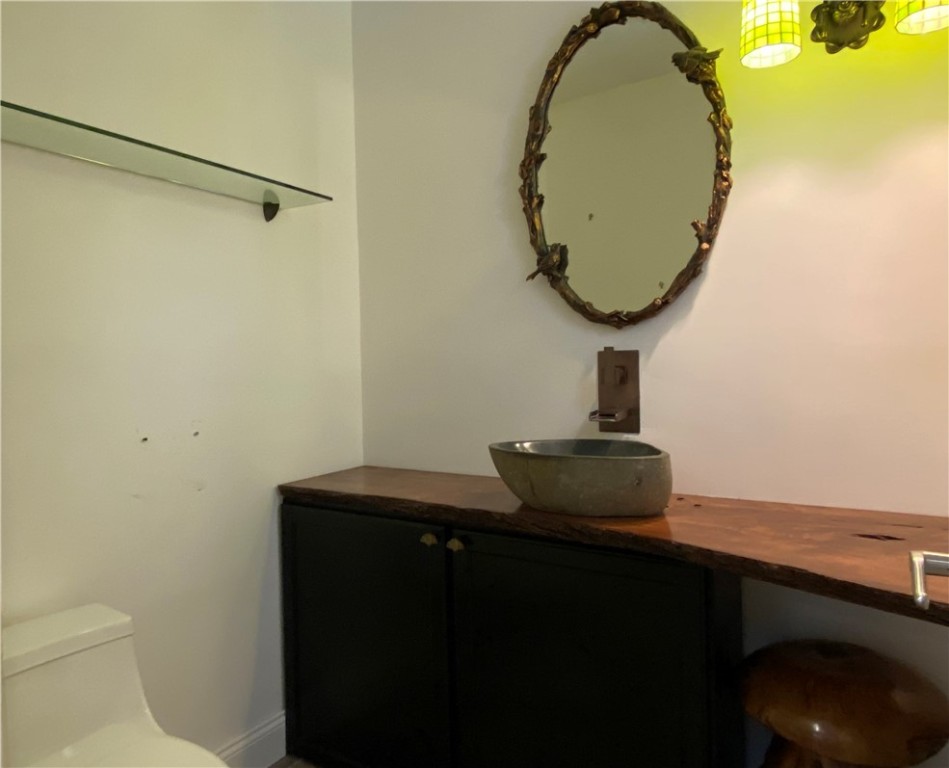 12 Sycamore Drive Westerly, RI 02891 - Photo 11 of 37