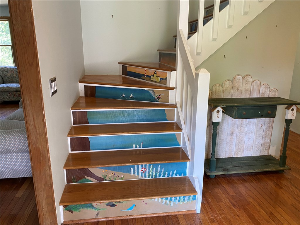 12 Sycamore Drive Westerly, RI 02891 - Photo 13 of 37