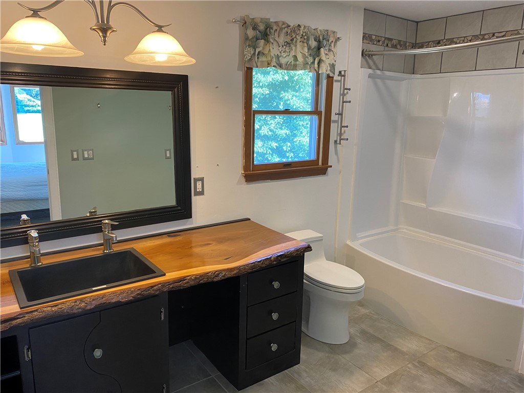 12 Sycamore Drive Westerly, RI 02891 - Photo 23 of 37