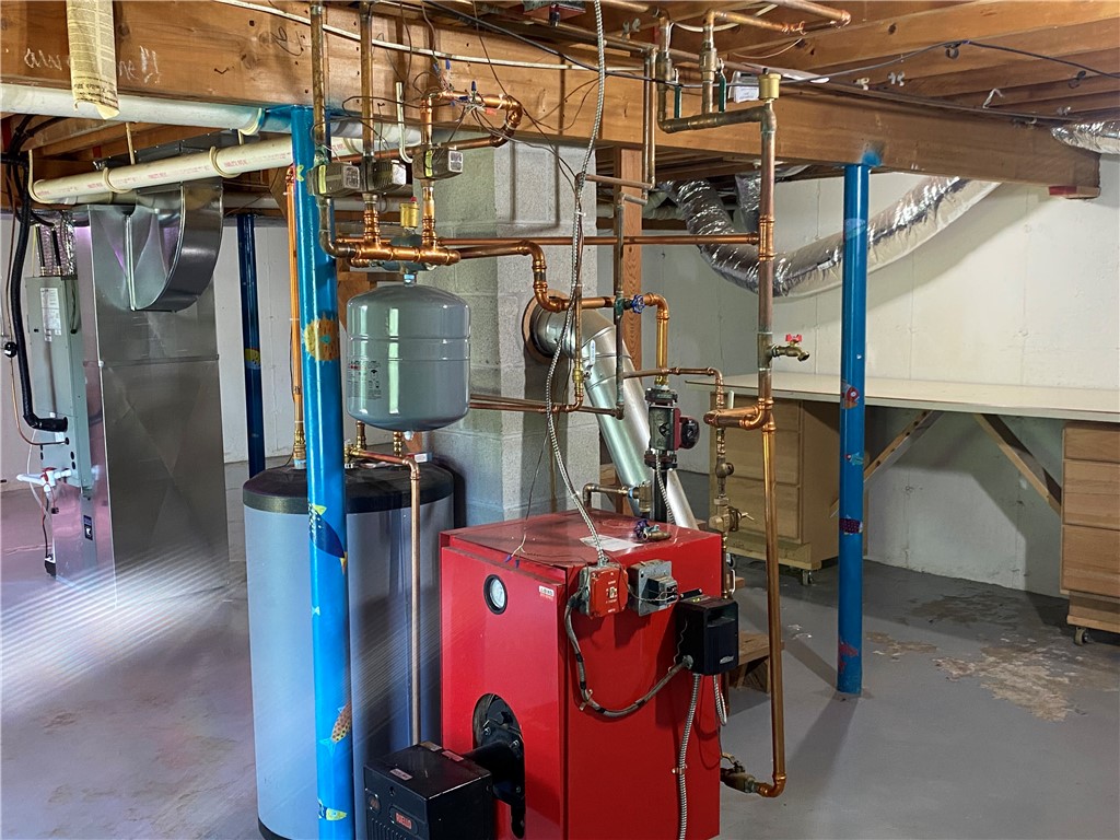 12 Sycamore Drive Westerly, RI 02891 - Photo 27 of 37