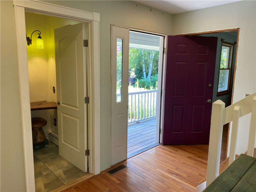 12 Sycamore Drive Westerly, RI 02891 - Photo 4 of 37