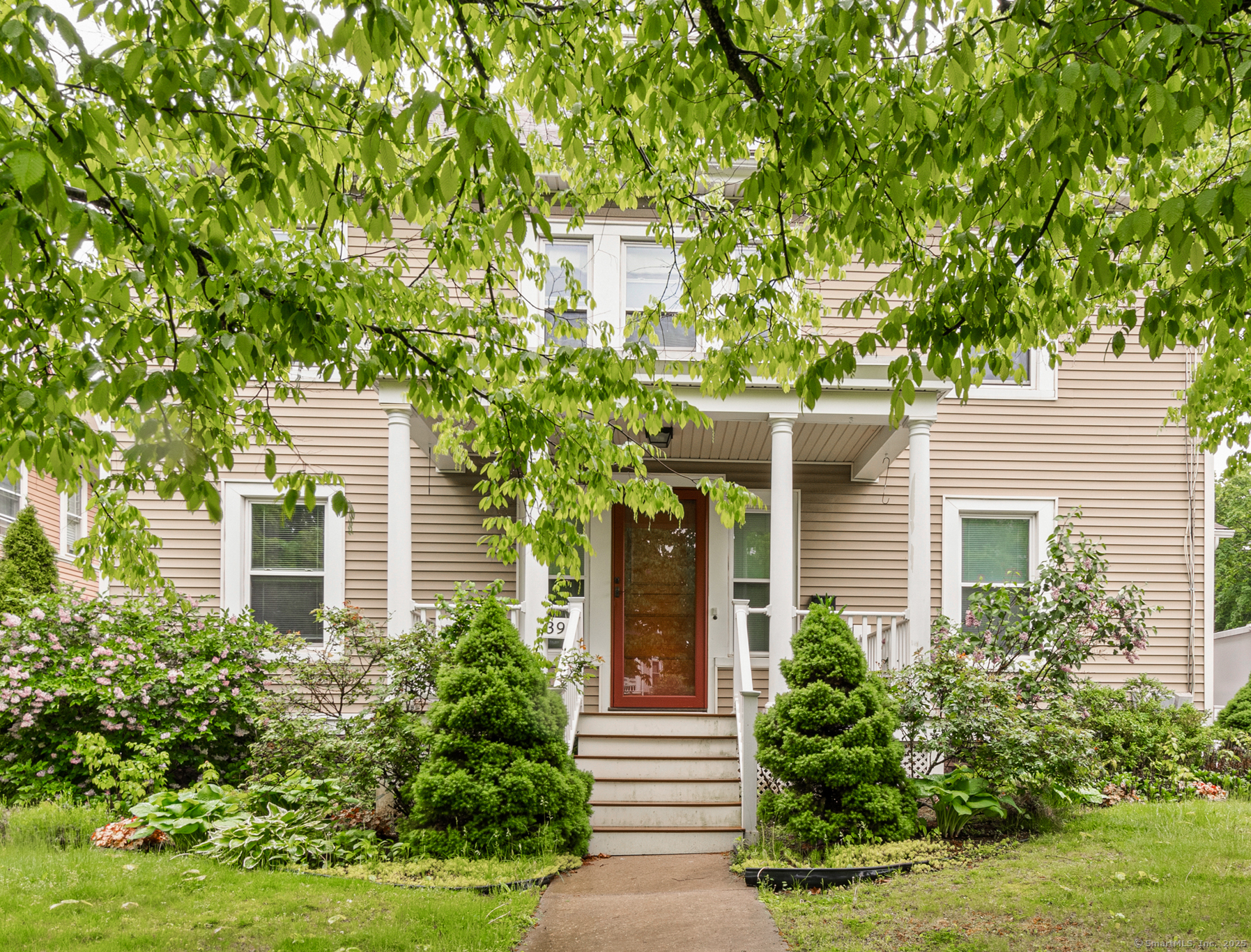 394 High Street Middletown, CT 06457 - Photo 1 of 1 Gallery Image 1