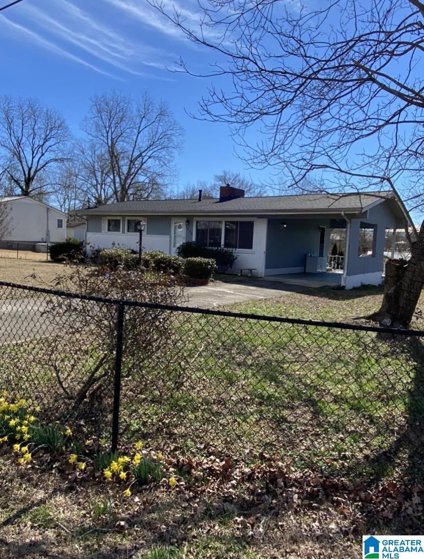 1130 Rhodes Street Anniston, AL 36206 - Photo 2 of 29