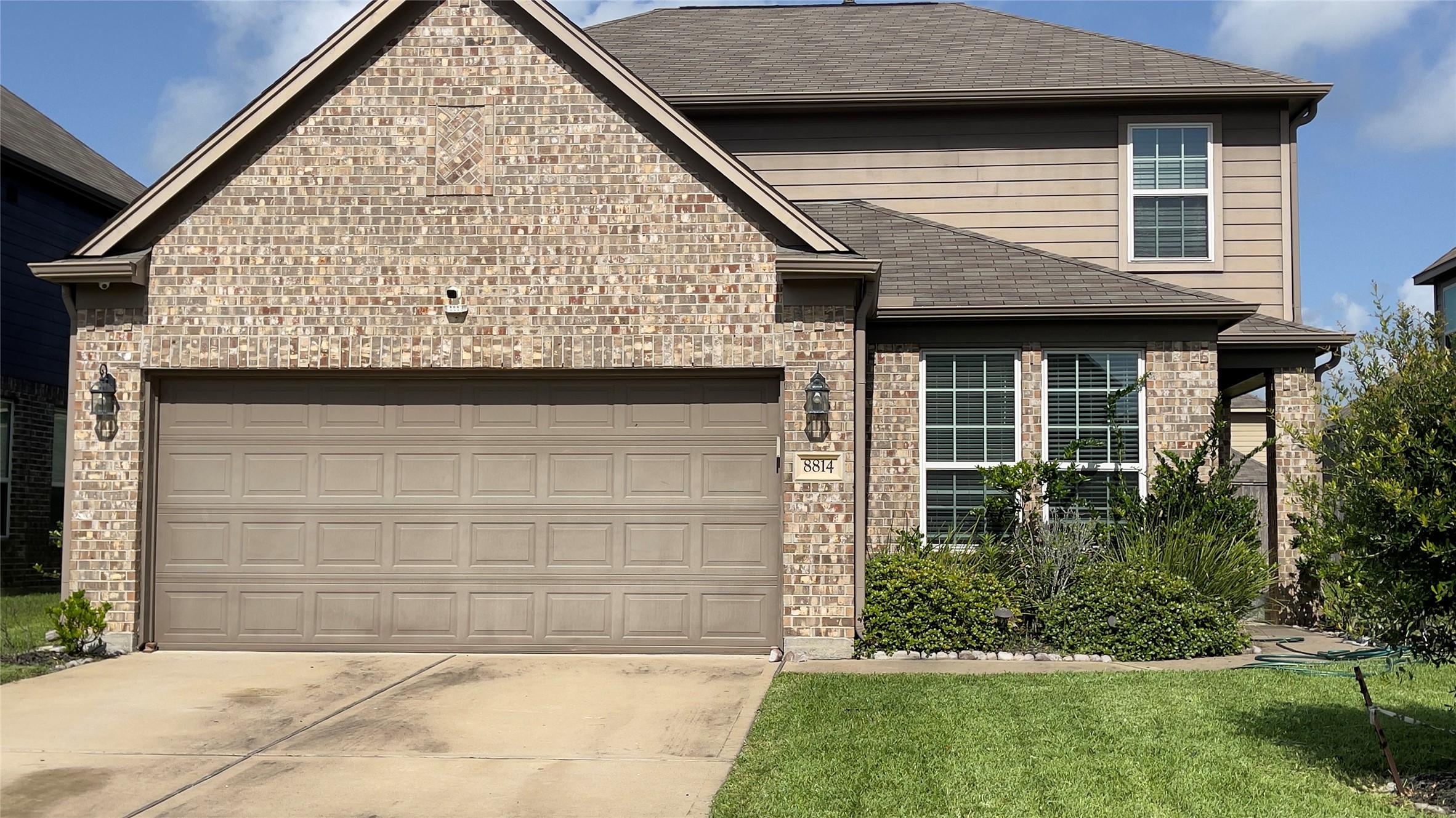 8814 Alpine Wood Way Rosharon, TX 77583 - Photo 2 of 27