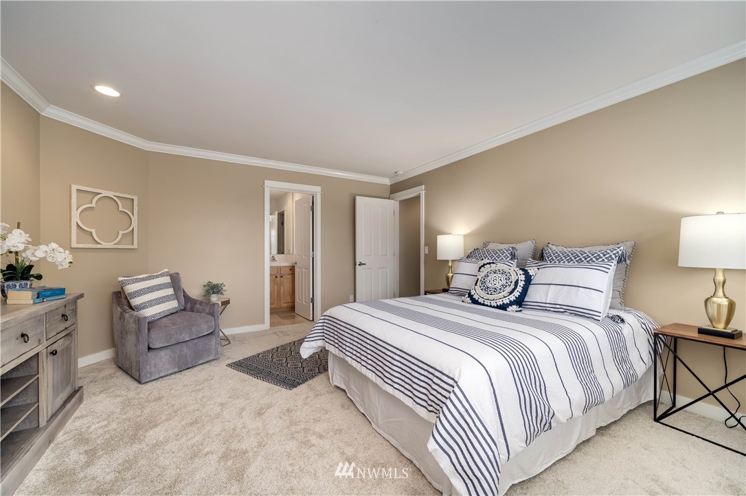 8900 196th Street Southwest Edmonds, WA 98026 - Photo 14 of 25 Gallery Image 14