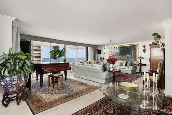 $2,900,000 | 2 Grove Isle Drive, Unit B1109, Coconut Grove, FL 33133