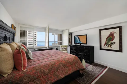 $2,900,000 | 2 Grove Isle Drive, Unit B1109, Coconut Grove, FL 33133