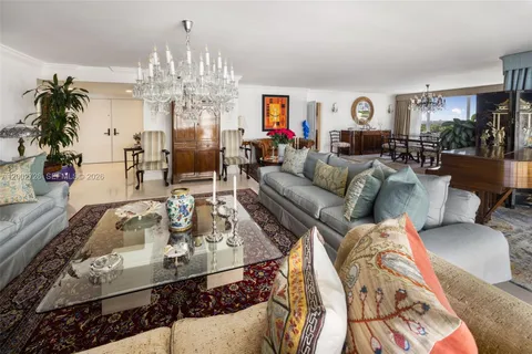 $2,900,000 | 2 Grove Isle Drive, Unit B1109, Coconut Grove, FL 33133