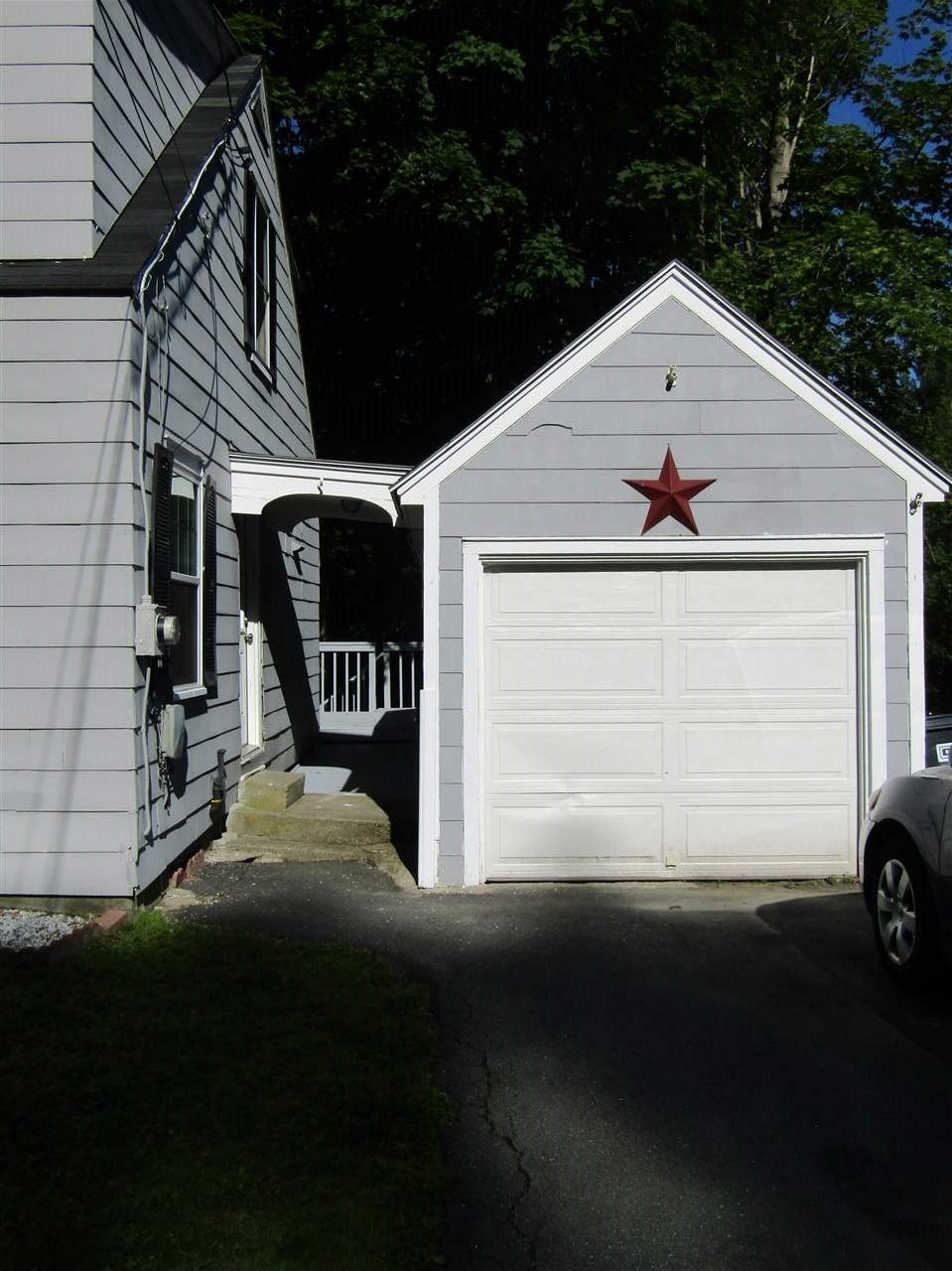 65 Litchfield Street Springfield, VT 05156 - Photo 3 of 24