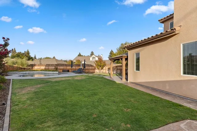 $779,000 | 3127 Joshua Avenue, Clovis, CA 93611