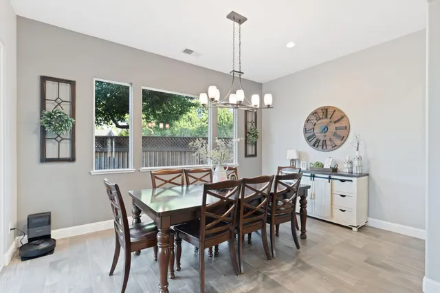 $779,000 | 3127 Joshua Avenue, Clovis, CA 93611