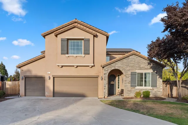 $779,000 | 3127 Joshua Avenue, Clovis, CA 93611