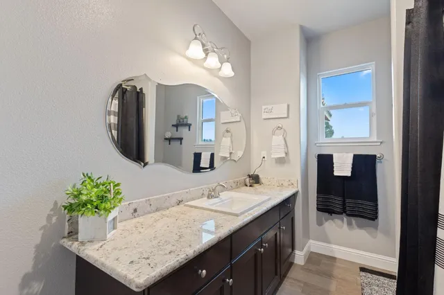 $779,000 | 3127 Joshua Avenue, Clovis, CA 93611