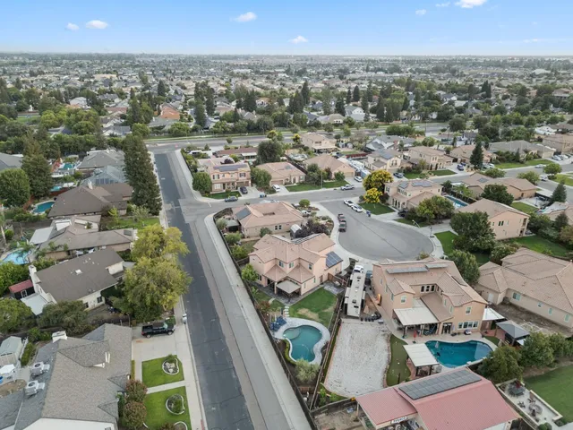 $779,000 | 3127 Joshua Avenue, Clovis, CA 93611
