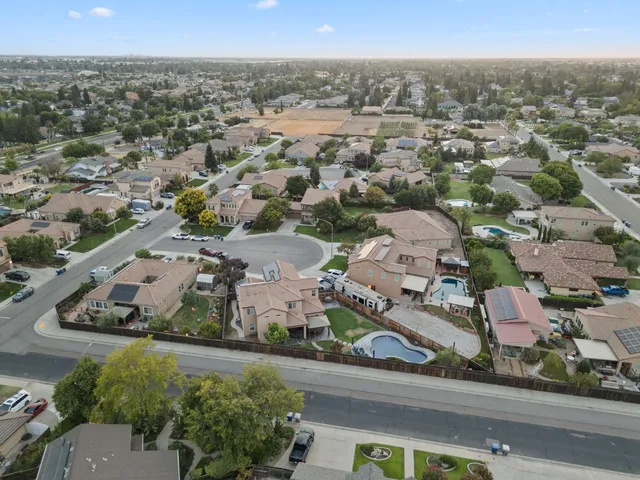 $779,000 | 3127 Joshua Avenue, Clovis, CA 93611