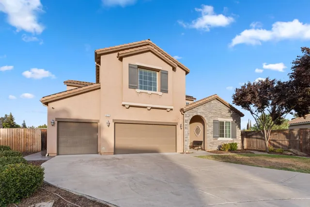 $779,000 | 3127 Joshua Avenue, Clovis, CA 93611